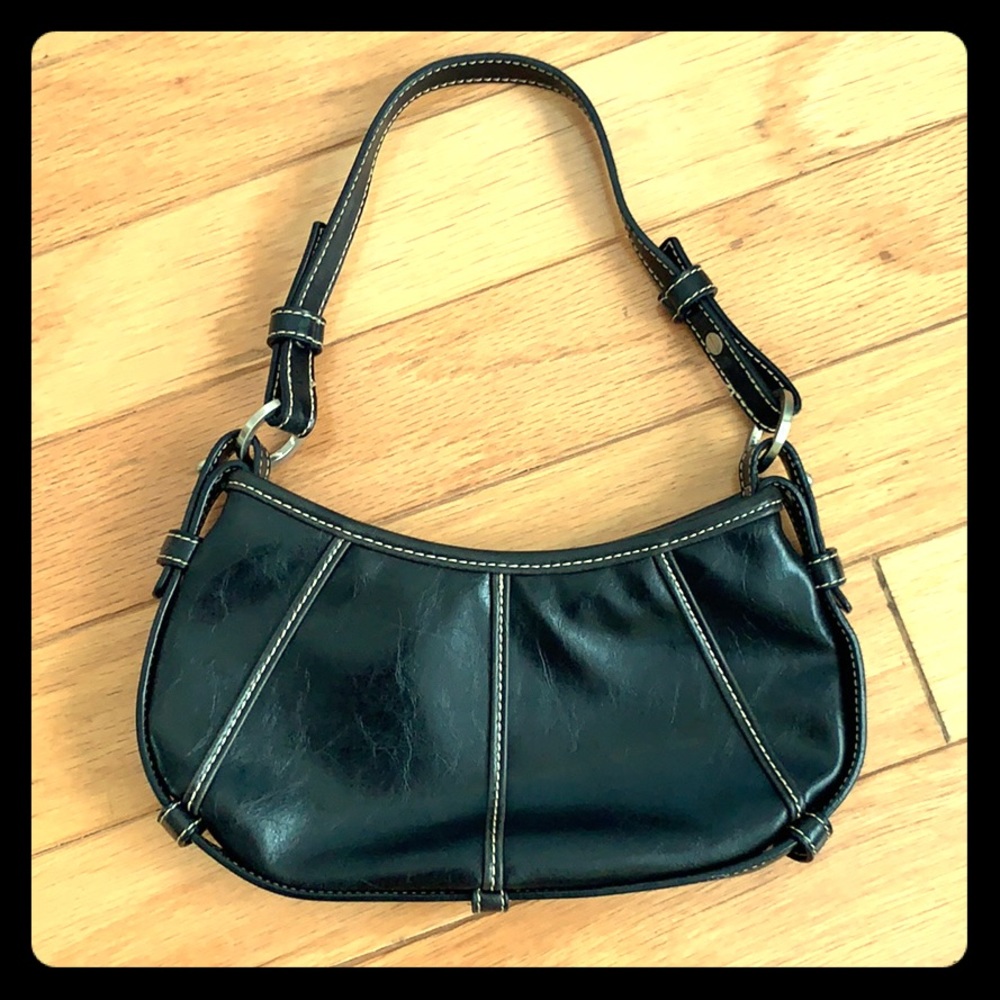 Small black purse